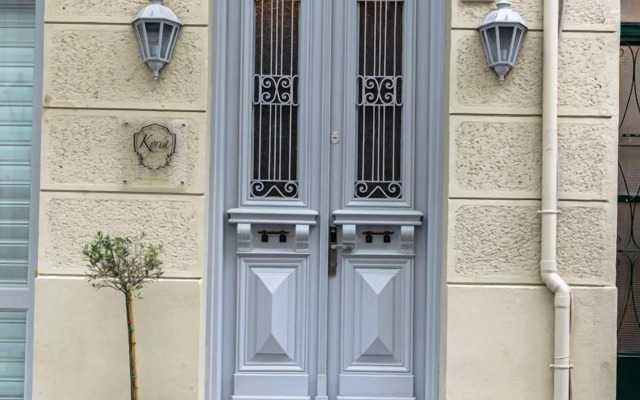 Kyria Boutique House