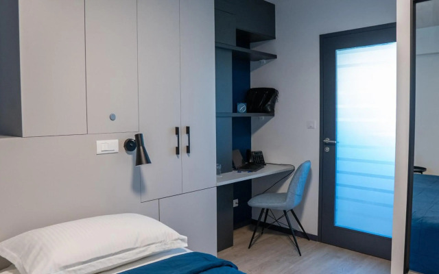 Hotel Blue