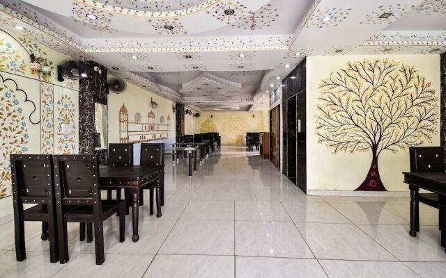 OYO 48665 Kesar Palace