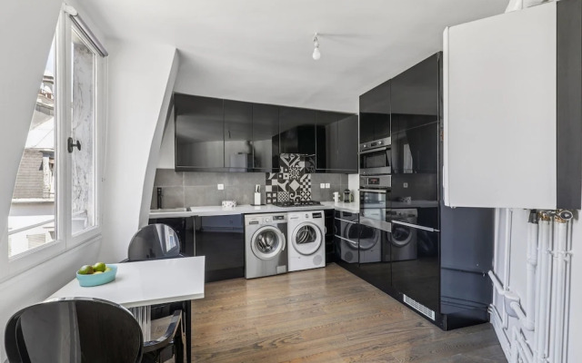 Cozy 2BR Near Parc Monceau & Opera