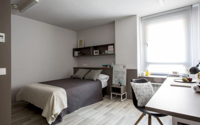 Residencia Universitaria Resa Claudio Coello - Campus Accomodation