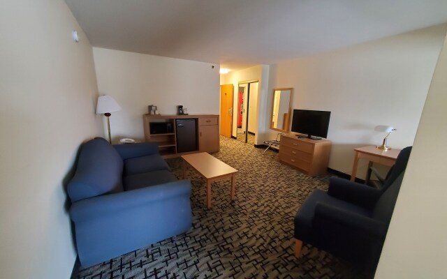 Groton Inn & Suites