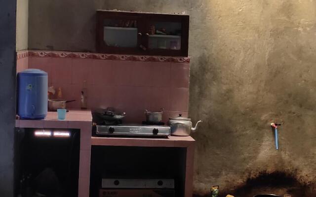 Homestay Sudiono by ZUZU