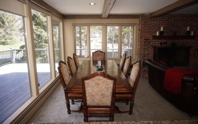 992 Ptarmigan Rd 6 Bedroom Home