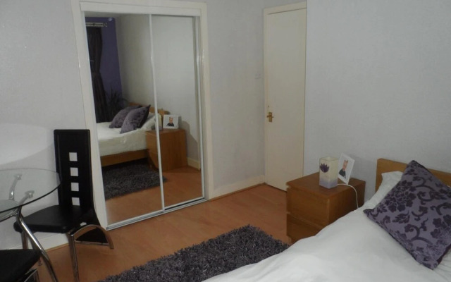 Homestay Oakridge Crescent