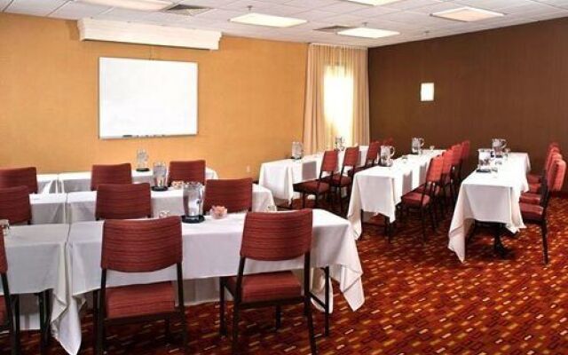 Courtyard Fayetteville