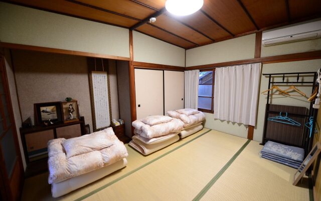Guest House Genza - Hostel