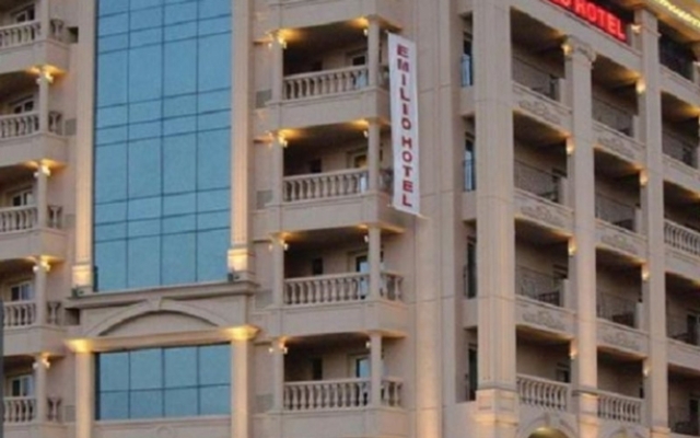 Emilio Hotel Luxor