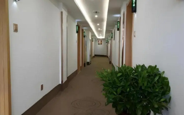 GreenTree Inn Anqing Qianshan County Sunshine City Express Hotel