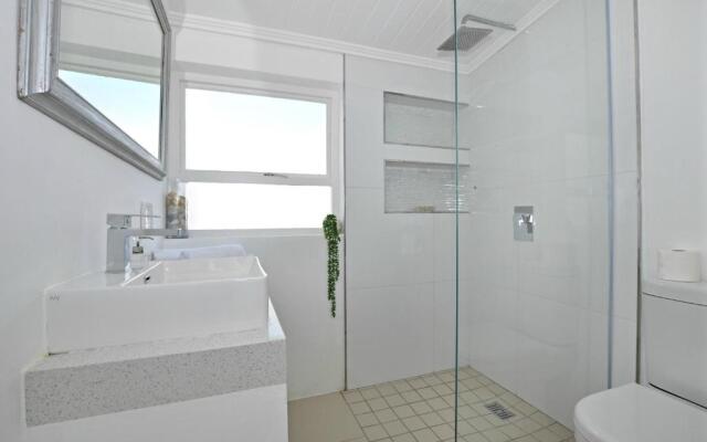 White Waves Beach House