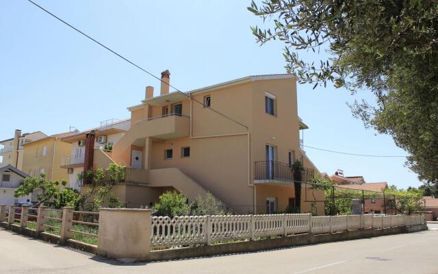 Jagoda - With Parking - A2 Desni (3+2)