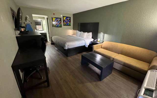 Quality Inn & Suites near Panama City Beach