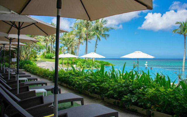The Moon Beach Museum Resort