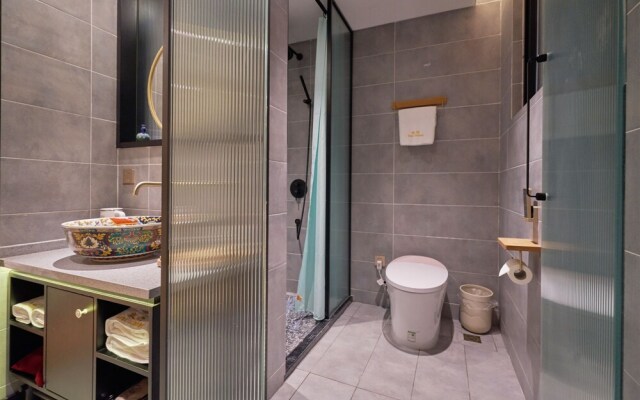 Good wishes. Full Gui Mountain Residence