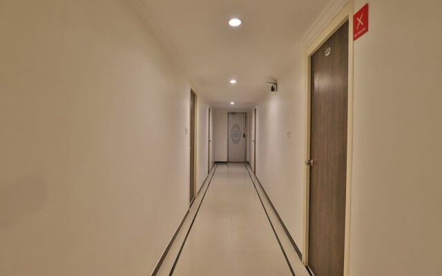 OYO 10044 Hotel Dudawat