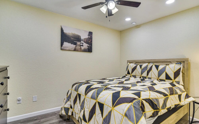 Tropical Tampa Home: Pets Welcome!