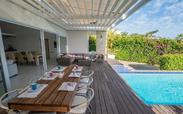 Villas Agua Dulce