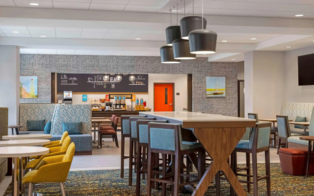 Hampton Inn Midland, On