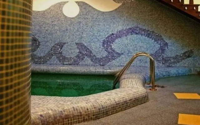 Valentyna Hotel