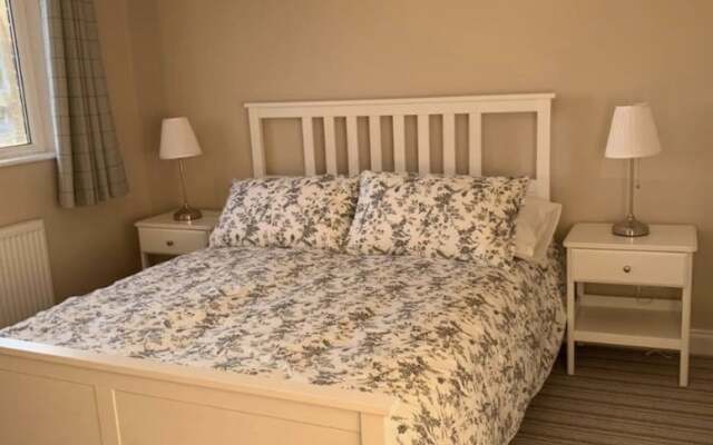 New Renovated-Spacious House Seahouses