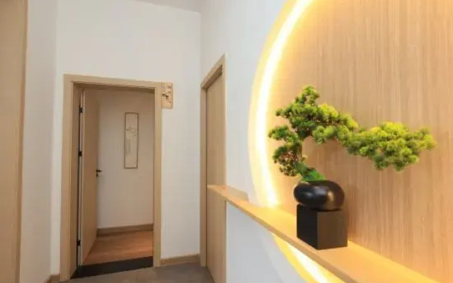 Jinyun Mountain Residence (Qinling Wildlife Park Branch)