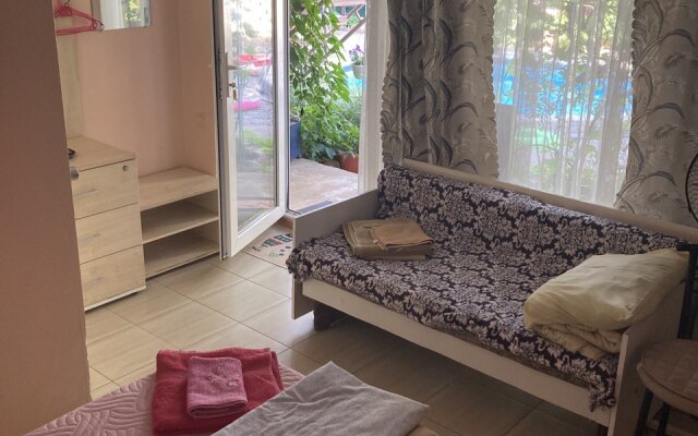 Tri Kita Guest House