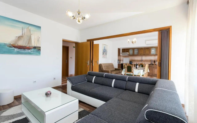 Apartmants Vlade