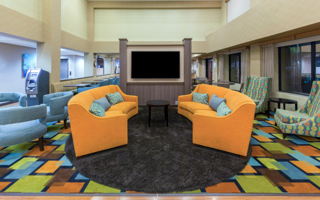 Holiday Inn Express Hotel & Suites Henderson by IHG