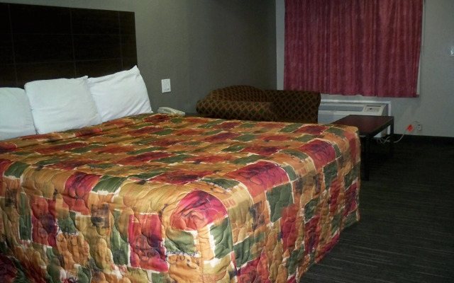 Scottish Inn & Suites
