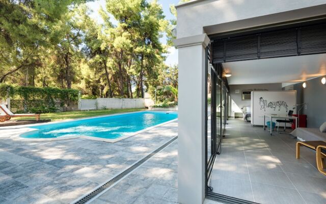 Villa Azzuro by JJ Hospitality