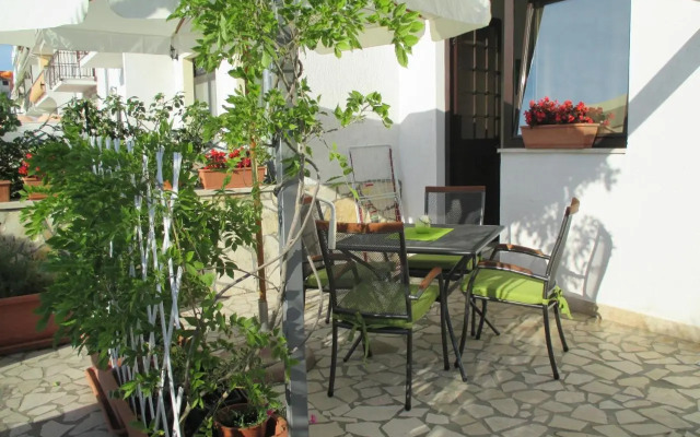 Studio Apartments Romina