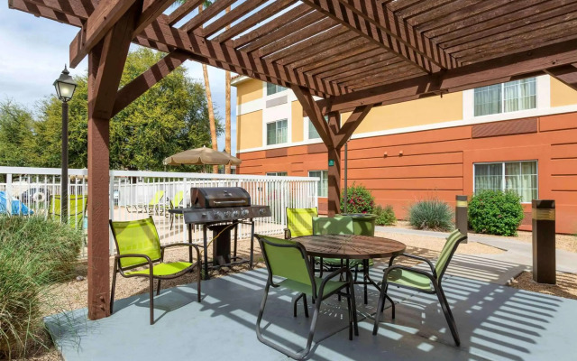 Extended Stay America Suites Phoenix Scottsdale