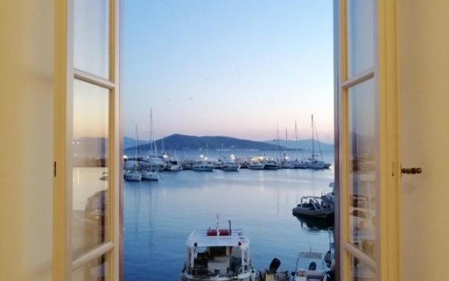 Aegina Port Apt 4