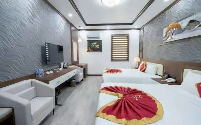 Sunland Halong Hotel and Restaurant
