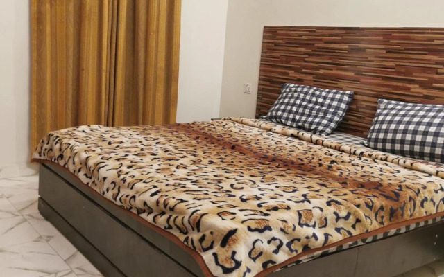 Hotel Elegant Near Airport Agha Khan Karachi Expo Center