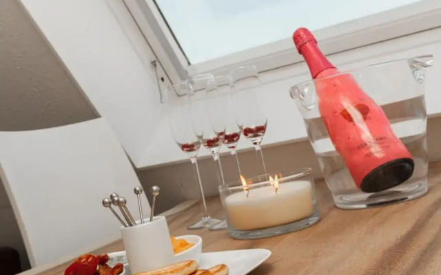 Perfect Stay Holiday, Moment at Sea