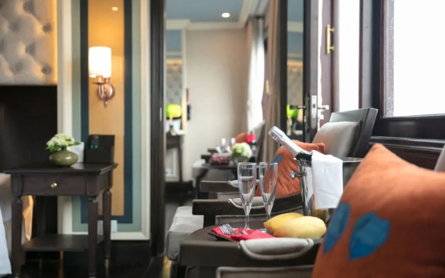 Halong Athena Cruise