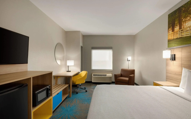 Days Inn & Suites by Wyndham Prattville-Montgomery