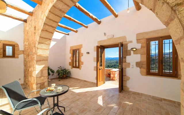Captain Antonis, Traditional House Close To Chania