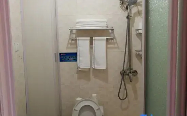 Suiyuan Homestay (Hohhot Xingan Bei Road Branch)