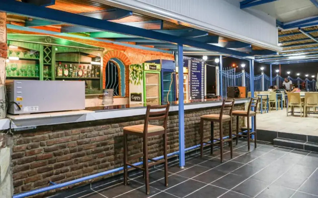 Sunset Village Apart Hotel