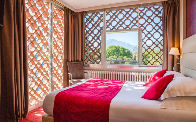 Hôtel Les Trois Roses, Grenoble Meylan