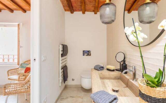 Stylish Luxury Loft Sleeps 4 San Gimignano Tuscany