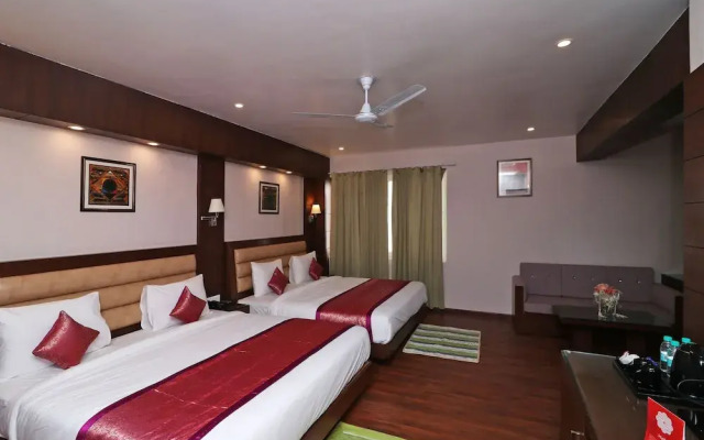 OYO 12711 Hotel The Pride