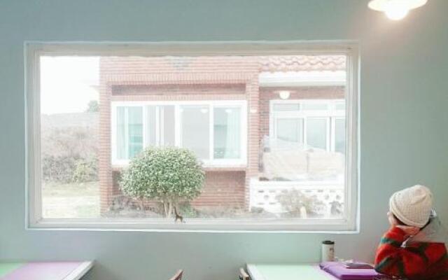 Hello Project Guesthouse - Hostel