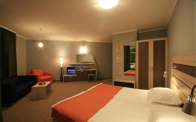 Blue Orange Beach Resort