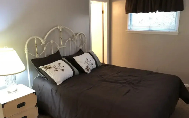 Silver Spring Chalet - GetAway