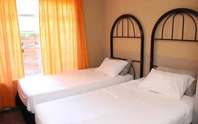 Golden Lantern Guest Lodge