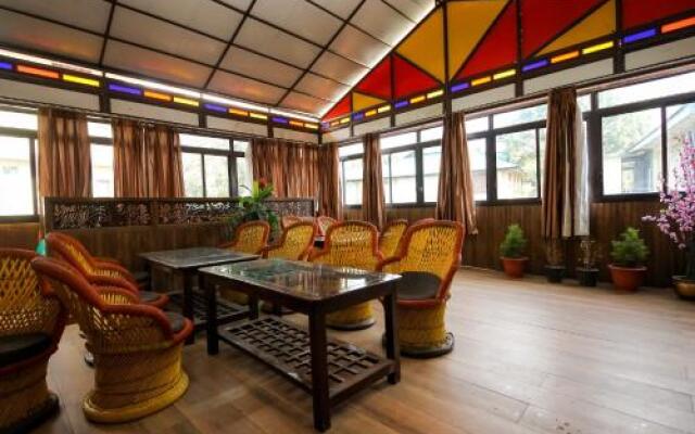 OYO 28271 Hotel City Plaza