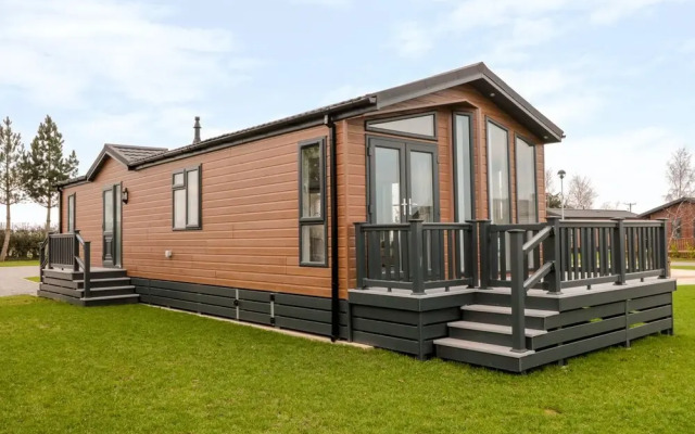 22 Meadow View Lodge